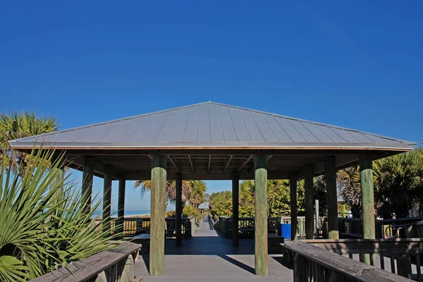 Iron Roof Gazebo Outdoor Relax Day — Stock Photo, Image