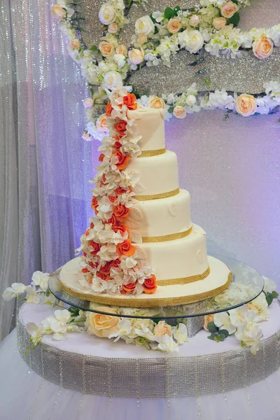 white wedding cake with flowers decoration sweet