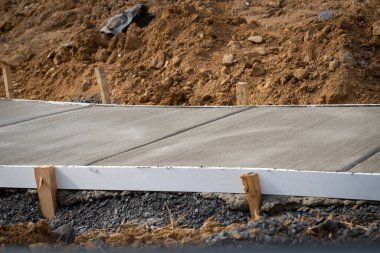 beton kaldırım sıkı çalışma çimento endüstrisi