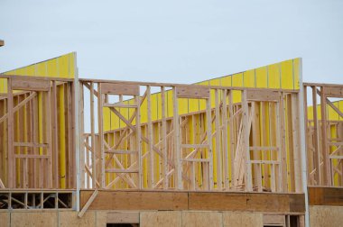Yeni bir ev inşaatı
