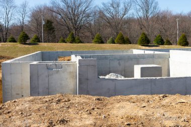 Çelik ev işi için beton temel