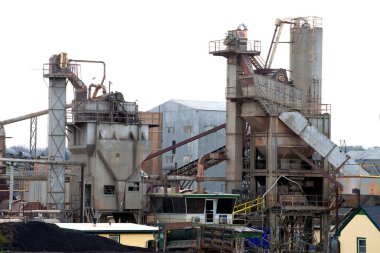 Ezici bitki ve kireç taşı madeni