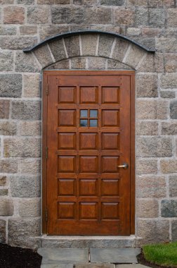 Antika kaplamalı giriş kapısı. Eski ahşap.