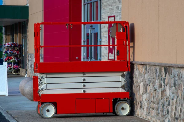 Guindaste Elevador Hidráulico Amarelo Industrial Pesado — Fotografia de Stock