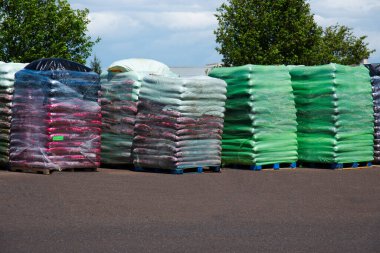 palet kahverengi gübre dekorasyonu orman bahçesi organik