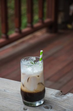 Sabahları buzlu kahve..