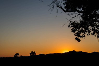 Arkaplan için gün batımından sonra alacakaranlık