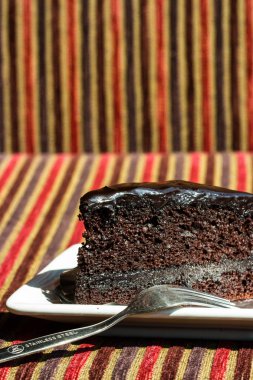 karanlık çikolatalı kek