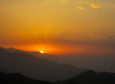 Dağıstan, dağlarda gün batımı