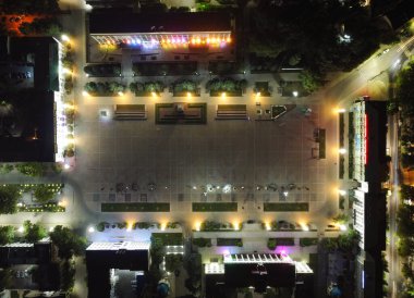 Makhachkala, gece meydanı.