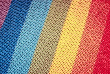 joven coqueteandoGökkuşağı doku