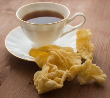 Çay ile Tatar tatlılar