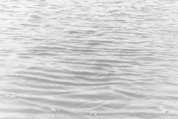 Siyah ve beyaz dalga doku (dalga yüzeyinde deniz)