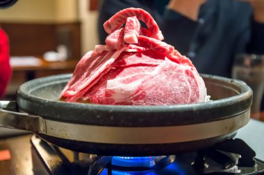 Soba gaz (pişirme sığır eti sığır eti)