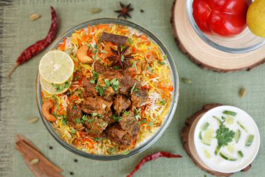 Mutton biryani Tavuk biryani Baharatlı Hintli Malabar biryani Hyderabadi biryani, Dum Biryani pulao pot Kerala Hindistan Sri Lanka Pakistan basmati pirinç karışık pirinç yemeği Ramazan Ramazan Kareem, Kurban Bayramı