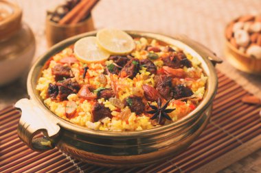 Mutton biryani Tavuk biryani Baharatlı Hintli Malabar biryani Hyderabadi biryani, Dum Biryani pulao pot Kerala Hindistan Sri Lanka Pakistan basmati pirinç karışık pirinç yemeği Ramazan Ramazan Kareem, Kurban Bayramı