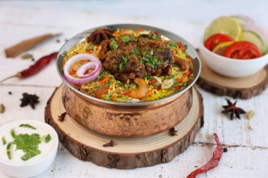 Mutton biryani Tavuk biryani Baharatlı Hintli Malabar biryani Hyderabadi biryani, Dum Biryani pulao pot Kerala Hindistan Sri Lanka Pakistan basmati pirinç karışık pirinç yemeği Ramazan Ramazan Kareem, Kurban Bayramı