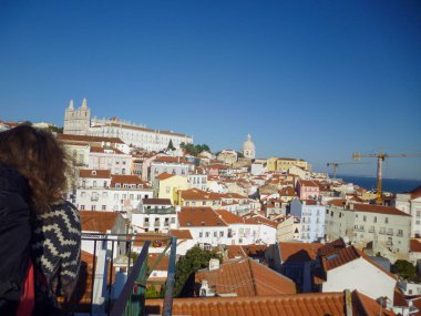 Lizbon 'daki Santa Justa asansöründen Lizbon manzarası