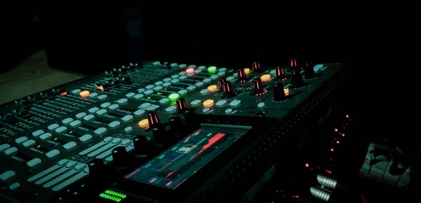 Mixer Console Música Controle Tecnologia Equipamentos Áudio — Fotografia de Stock