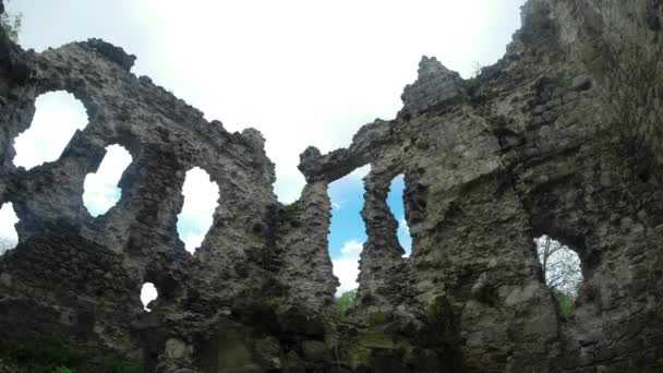 Castillo de los Caballeros de Templarios el más antiguo de Transcarpatia ruinas del castillo — Vídeo de stock