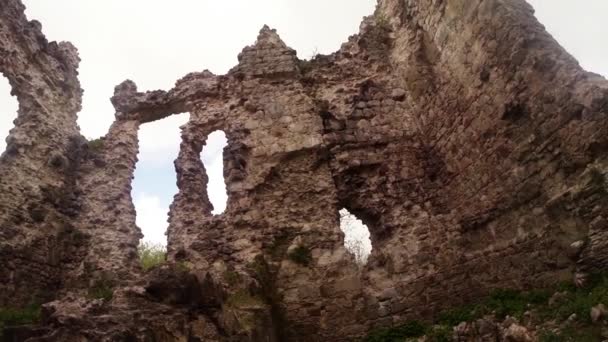 Castle of the knights of Templar the oldest in Transcarpathia castle ruins — Stock Video