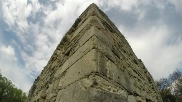 Замок лицарів тамплієрів найстаріший в Закарпатті руїни замку — стокове відео