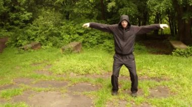 Öğretim antik sihirli Hint movementthe ilk serisi parkta gösterir: genel plan, orta atış, yakın çekim