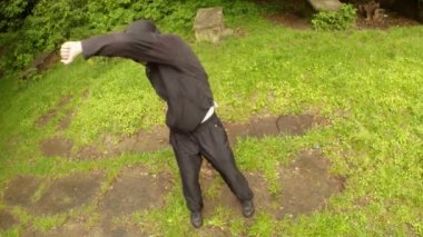 Öğretim antik sihirli Hint movementthe ilk serisi parkta gösterir: genel plan, orta atış, yakın çekim