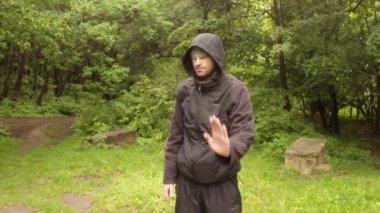 Öğretim antik sihirli Hint movementthe ilk serisi parkta gösterir: genel plan, orta atış, yakın çekim