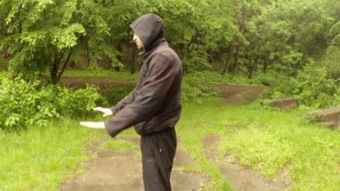 Öğretim antik sihirli Hint movementthe ilk serisi parkta gösterir: genel plan, orta atış, yakın çekim