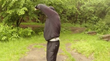 Öğretim antik sihirli Hint movementthe ilk serisi parkta gösterir: genel plan, orta atış, yakın çekim