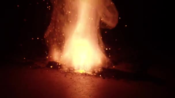 Slow-motion footage of burning and explosion of gunpowder as space — ストック動画