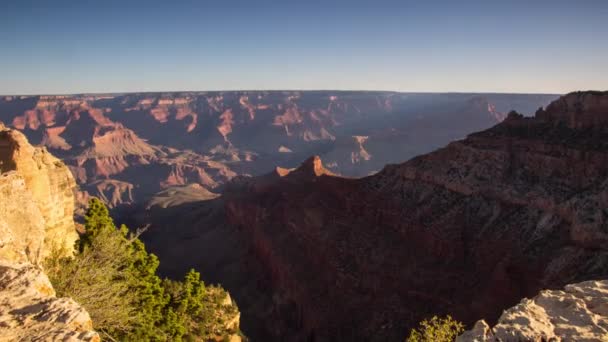 Dolly shot of Grand Canyon with morning lights — Stock Video