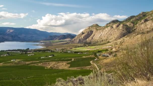 Συννεφιασμένη μέρα σε Osoyoos, π.χ. — Αρχείο Βίντεο