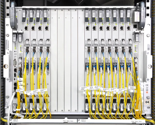 Kommunikation och internet network serverrum — Stockfoto