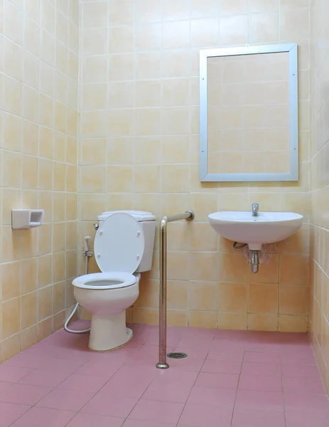 Toilettes au bureau — Photo