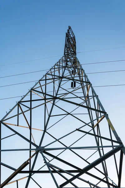 Pylon de eletricidade de alta tensão — Fotografia de Stock