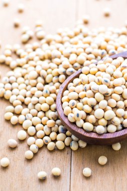 soya fasulyesi, tahta kaşık