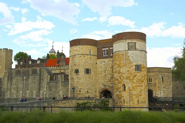 Londres Grã Bretanha Maio 2016 Antiga Torre Fortaleza Nas Margens — Fotografia de Stock