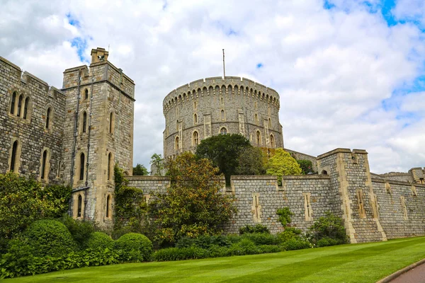 Windsor Grã Bretanha Maio 2016 Castelo Windsor Torre Redonda Castelo Fotos De Bancos De Imagens