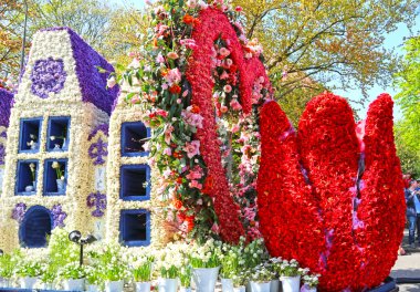 Sassenheim, Hollanda - 21 Nisan 2018 Bloemencorso Bollenstreek Geleneksel Halk Bayramı