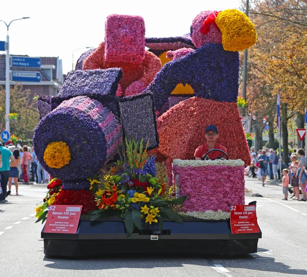 Sassenheim Nederländerna April 2018 100 Bloemencorso Bollenstreek Blomsterparad Traditionell Folksemester — Stockfoto