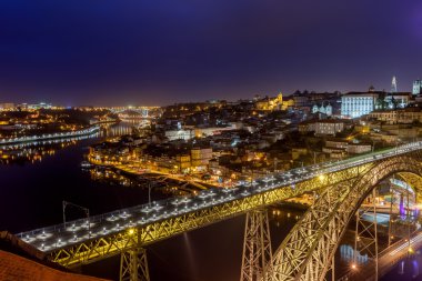 Gece - Porto Mosteiro da Serra görünümünden yapmak Pilar
