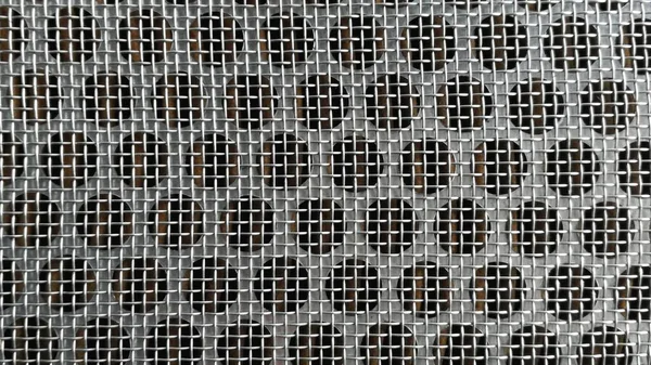 Grade Metal Preto Com Furos Dispostos Belo Padrão — Fotografia de Stock