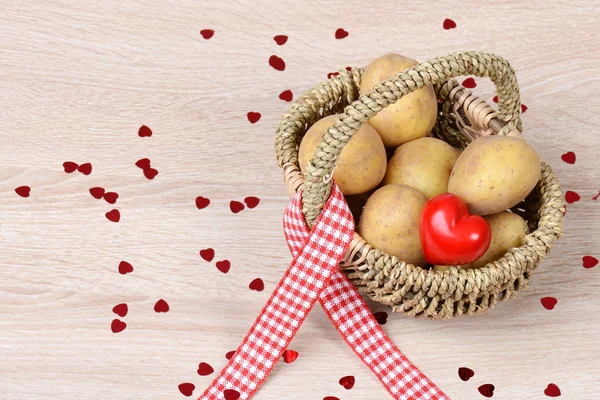 Kartoffeln im Korb — Stock Photo, Image