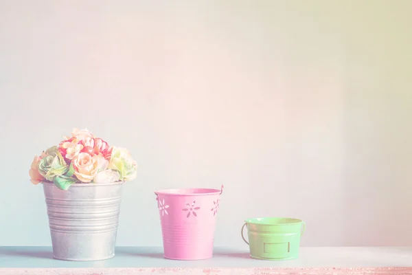 Vasos de flores com vintage . — Fotografia de Stock