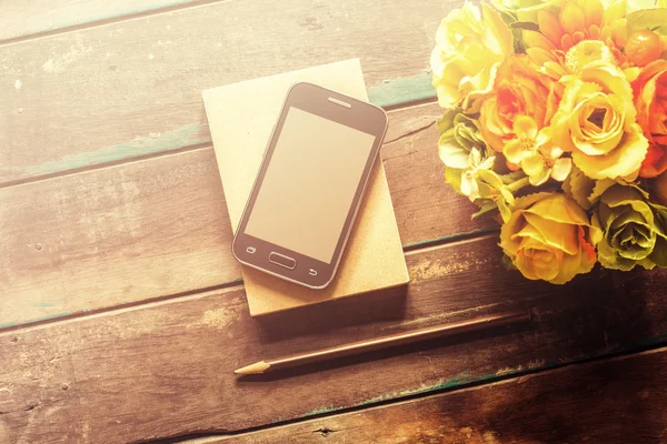 Telefono su un legno — Foto Stock