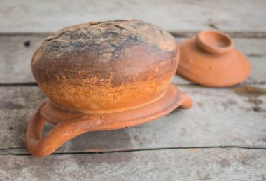 Çökertme kil tencere