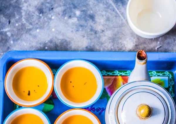 Чай приготовленные подносы — стоковое фото