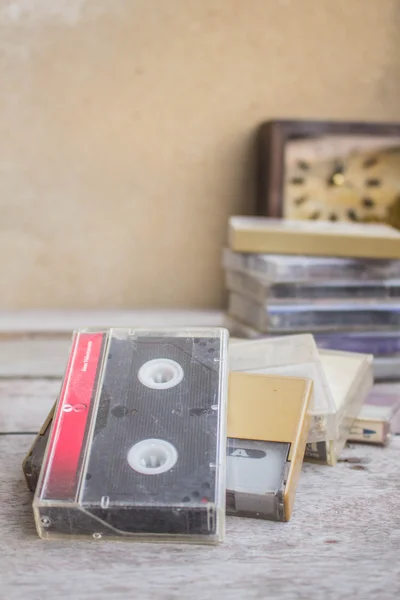 Gamla kassett ordnade — Stockfoto